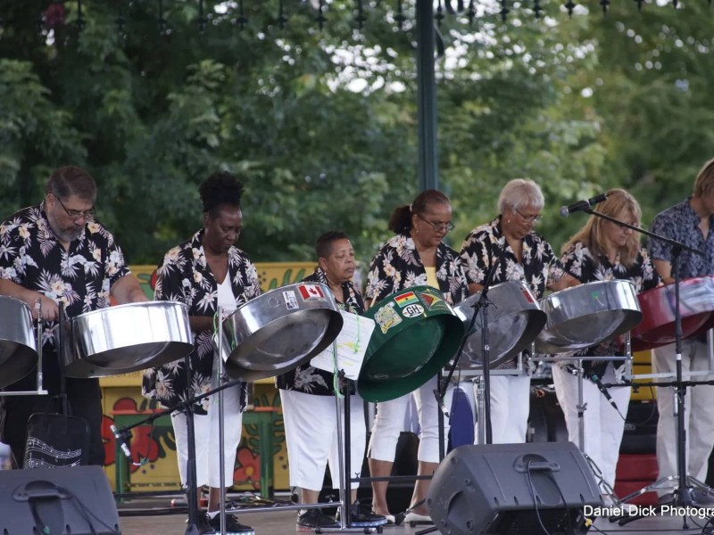 steel drums performance