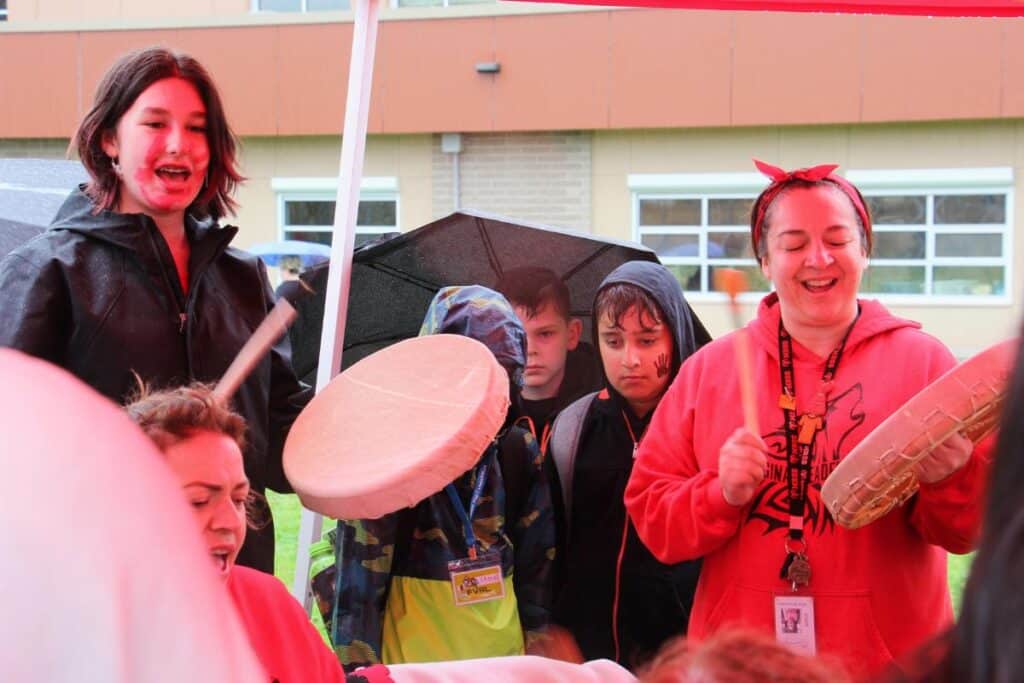 drumming